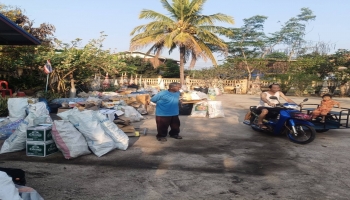 ออกรับซื้อขยะโครงการธนาคารขยะ บ้านข้าวสาร หมู่ที่ 4 ณ วัดศรีสำราญ บ้านข้าวสาร หมู่ที่ 4