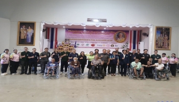 กองสวัสดิการ อบต.ข้าวสาร ดำเนินการรับ-ส่ง คนพิการ เพื่อรับรถเข็นวีลแชร์และกายอุปกรณ์ ณ หอประชุมบริบาลภูมิเขตต์ อำเภอบ้านผือ จังหวัดอุดรธานี